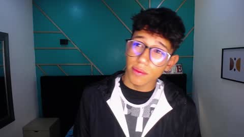 Snapshot of ryanpricee chatting on January 7, 2025, 2:31 am RyanPricee online show from January 7, 2025, 2:31 am