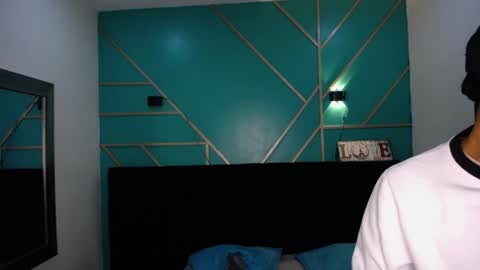 Snapshot of ryanpricee chatting on January 12, 2025, 2:45 am RyanPricee online show from January 12, 2025, 2:45 am