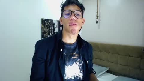 Snapshot of ryanpricee chatting on January 17, 2025, 7:49 pm RyanPricee online show from January 17, 2025, 7:49 pm