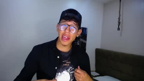 Snapshot of ryanpricee chatting on January 18, 2025, 8:09 pm RyanPricee online show from January 18, 2025, 8:09 pm