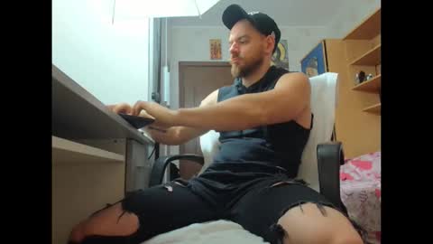 Ryanstone  online show from November 15, 2025, 5:05 am