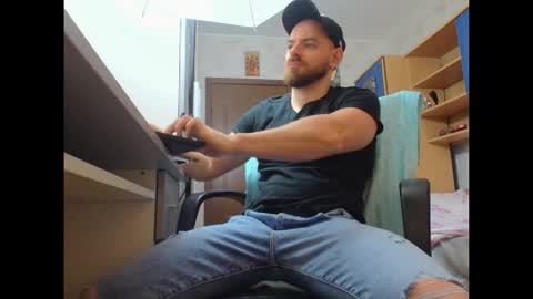 Ryanstone  online show from January 14, 2026, 5:57 am