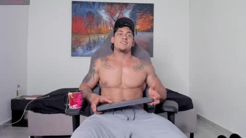 ryanwhite3 online show from April 22, 2026, 9:16 pm