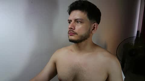 Snapshot of ryl_ chatting on December 15, 2025, 7:40 pm Ryl online show from December 15, 2025, 7:40 pm