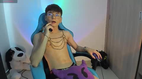 Snapshot of ryo_bleu chatting on December 15, 2025, 3:27 pm RYO BLEU online show from December 15, 2025, 3:27 pm