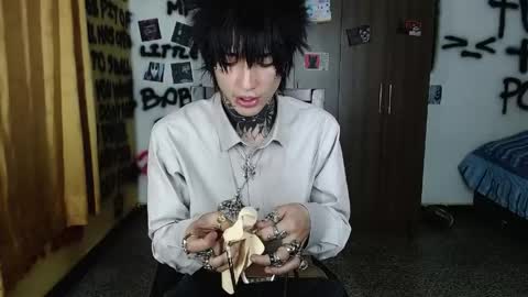 Ryoko online show from April 24, 2026, 11:07 pm