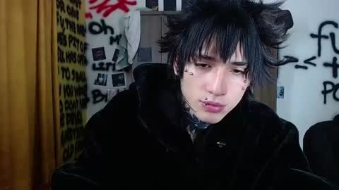 Ryoko online show from June 12, 2026, 3:38 am