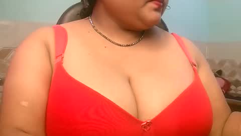 HotLovers online show from October 24, 2025, 5:59 am