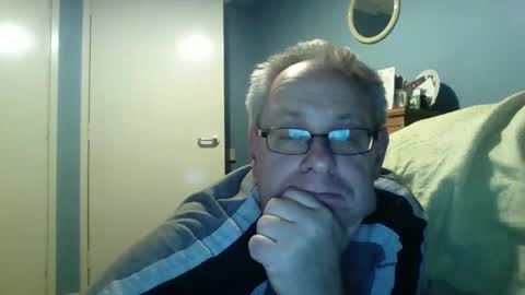 Snapshot of s536sny18 chatting on December 15, 2024, 7:21 pm s536sny18 online show from December 15, 2024, 7:21 pm