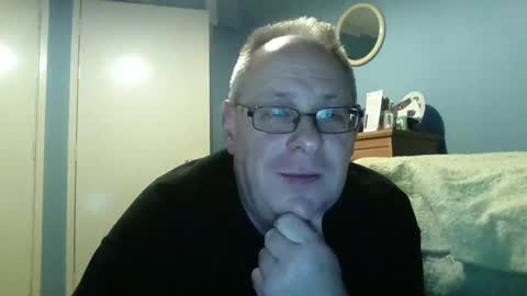 Snapshot of s536sny18 chatting on December 31, 2024, 4:35 pm s536sny18 online show from December 31, 2024, 4:35 pm