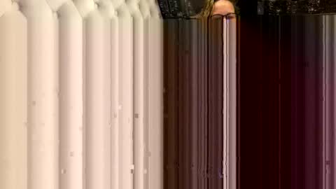 Laura online show from May 5, 2026, 7:55 pm