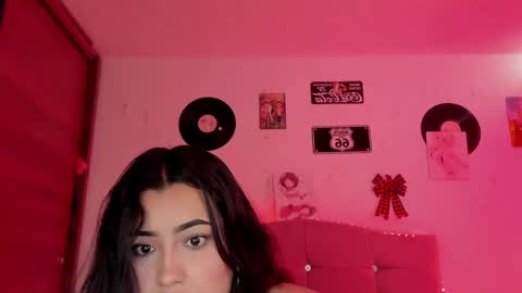 S H A R O N model independient online show from December 3, 2024, 7:11 pm