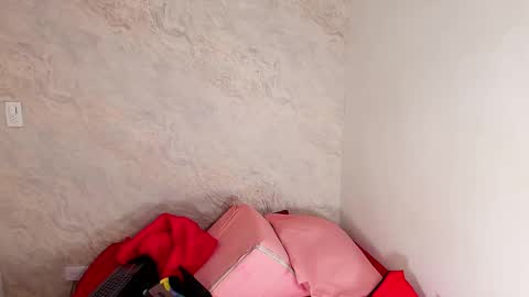 Snapshot of s_sofia_ chatting on February 15, 2025, 7:17 pm s_sofia_ online show from February 15, 2025, 7:17 pm