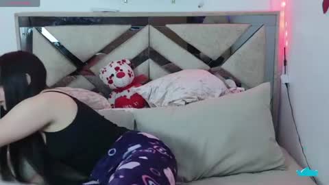 Bri  online show from June 29, 2026, 3:24 am