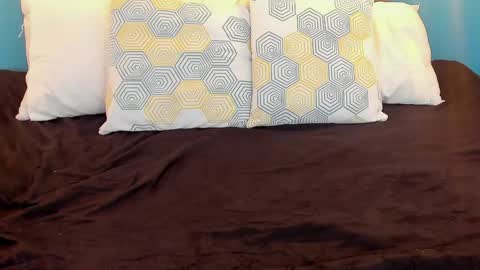 saamanta_rosee online show from April 17, 2026, 8:23 pm