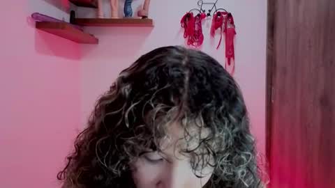 Snapshot of sabaha_ chatting on December 2, 2025, 11:11 pm S A B A H A online show from December 2, 2025, 11:11 pm