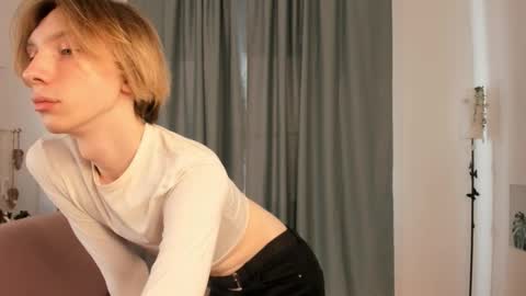 sableflux online show from March 14, 2026, 5:35 am