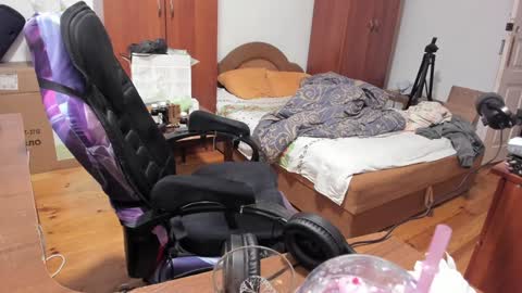 Snapshot of saboda chatting on December 18, 2024, 7:52 pm 1141323 my Lord Mister Max moms treasure online show from December 18, 2024, 7:52 pm