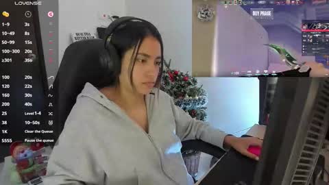 Angie  online show from December 20, 2025, 5:09 pm