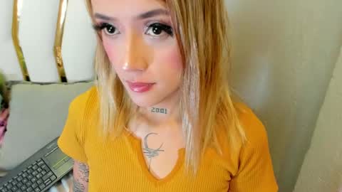 Snapshot of sabrina_cole chatting on February 2, 2025, 3:32 am . Sabrina Cole . online show from February 2, 2025, 3:32 am