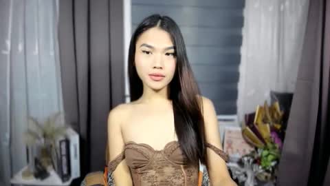 Snapshot of sabrina_maxx chatting on January 11, 2026, 12:10 pm Nadine online show from January 11, 2026, 12:10 pm