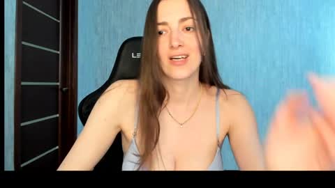 sabrina_mur online show from May 17, 2026, 8:12 am