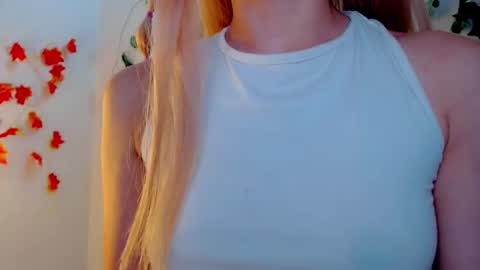 Snapshot of sabrinaexpositoxx chatting on February 16, 2025, 11:59 am SABRI online show from February 16, 2025, 11:59 am