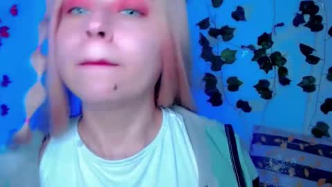 Snapshot of sabrinaexpositoxx chatting on February 20, 2025, 10:16 am SABRI online show from February 20, 2025, 10:16 am