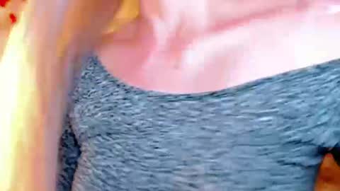 Snapshot of sabrinaexpositoxx chatting on March 1, 2025, 2:37 am SABRI online show from March 1, 2025, 2:37 am