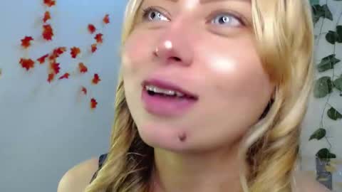 Snapshot of sabrinaexpositoxx chatting on March 6, 2025, 10:09 am SABRI online show from March 6, 2025, 10:09 am