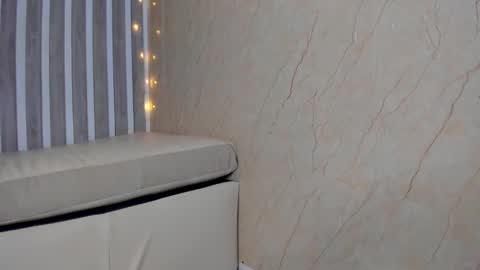 Snapshot of sabrinahims_ chatting on January 16, 2025, 12:02 am mariana online show from January 16, 2025, 12:02 am