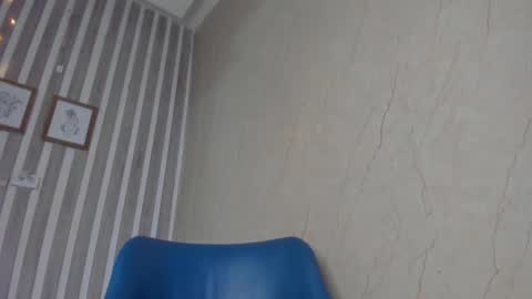 Snapshot of sabrinahims_ chatting on January 20, 2025, 9:43 pm mariana online show from January 20, 2025, 9:43 pm