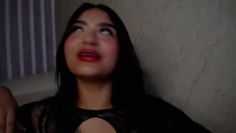 Snapshot of sabrinahims_ chatting on January 21, 2025, 9:25 pm mariana online show from January 21, 2025, 9:25 pm