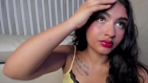 Snapshot of sabrinahims_ chatting on February 20, 2025, 11:21 pm mariana online show from February 20, 2025, 11:21 pm