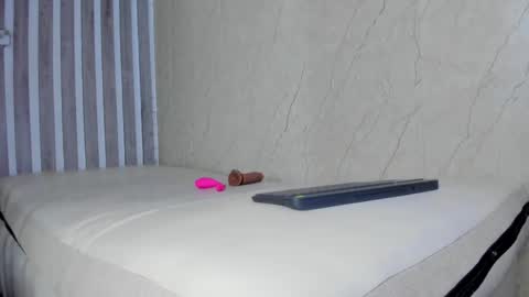 Snapshot of sabrinahims_ chatting on March 8, 2025, 12:33 am mariana online show from March 8, 2025, 12:33 am