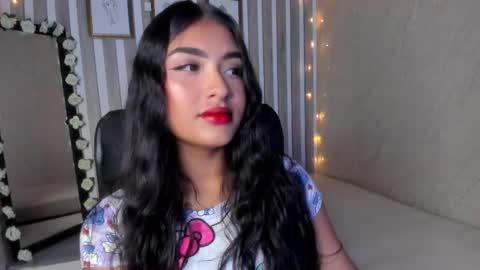 Snapshot of sabrinahims_ chatting on March 10, 2025, 9:40 pm mariana online show from March 10, 2025, 9:40 pm