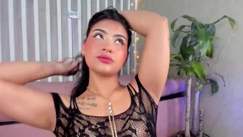 Snapshot of sabrinahims_ chatting on September 11, 2025, 9:15 pm mariana online show from September 11, 2025, 9:15 pm