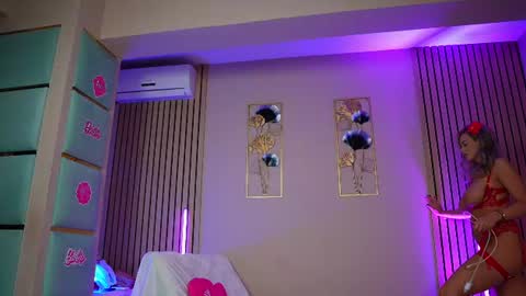 SabrinaJade online show from July 16, 2026, 4:51 am