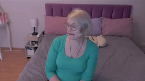 Sabrina MacMarren online show from March 10, 2025, 8:56 pm