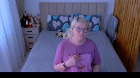 Sabrina MacMarren online show from June 24, 2026, 3:55 pm