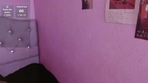 sabrinapaulson online show from July 18, 2026, 12:04 am