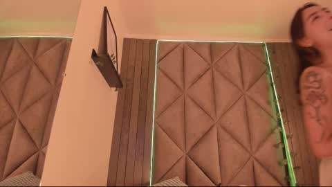 Snapshot of sabrinaspell_ chatting on November 27, 2025, 11:45 am S A B R I N A online show from November 27, 2025, 11:45 am