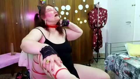 Snapshot of sabrinaxlovess chatting on June 29, 2026, 5:02 pm SabrinaXlovess online show from June 29, 2026, 5:02 pm