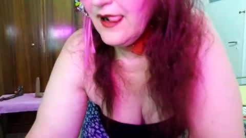 Snapshot of sabrinaxlovess chatting on July 6, 2026, 6:21 pm SabrinaXlovess online show from July 6, 2026, 6:21 pm