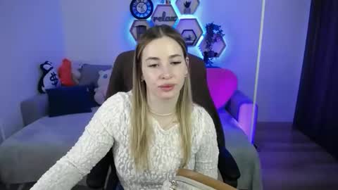 Sabrina Violet online show from March 24, 2026, 9:03 am