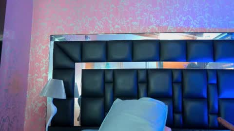 Snapshot of sacha_malala chatting on October 18, 2025, 7:14 pm Sacha Malala online show from October 18, 2025, 7:14 pm