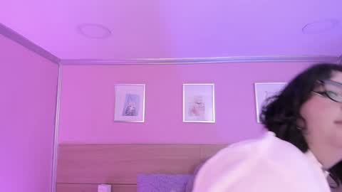 Ig  online show from February 6, 2025, 3:09 pm