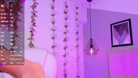 Snapshot of sade_jackson1 chatting on February 3, 2025, 7:52 pm Sophie online show from February 3, 2025, 7:52 pm