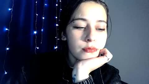 Snapshot of sademoface chatting on December 21, 2024, 4:30 am pluto online show from December 21, 2024, 4:30 am