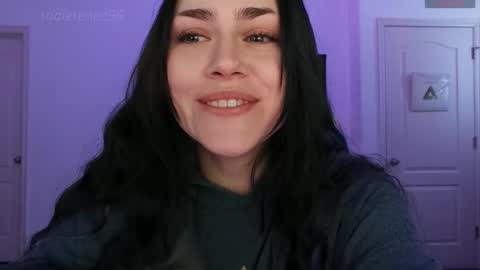 Snapshot of sadierenee96 chatting on October 13, 2025, 10:32 pm Sadie Renee online show from October 13, 2025, 10:32 pm